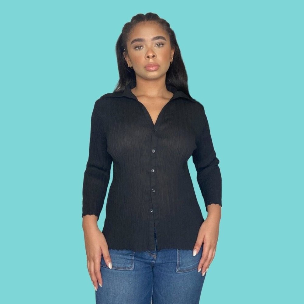 Vintage Y2k Crinkle/Ribbed Sheer Button Up Blouse